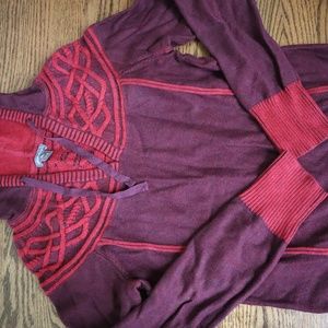 Hooded Sweater/sweatshirt